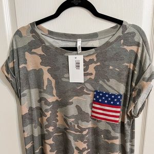 NWT PATRIOTIC CAMO TEE